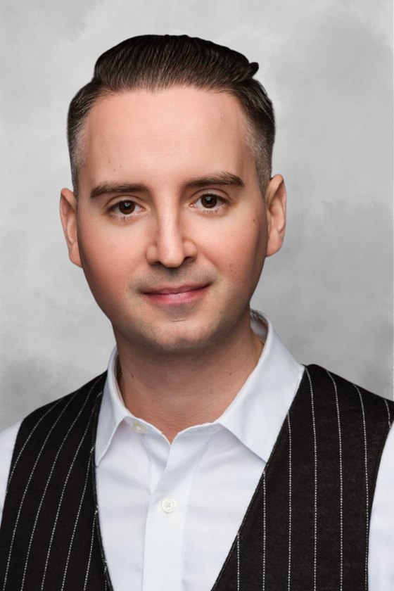 Cody Davis, listing agent